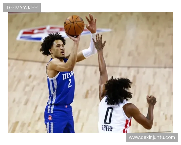 麦克布莱德手感火热连中关键球助尼克斯扩大领先优势